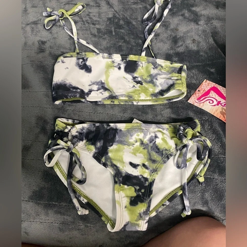KANU surf bikini size 5 (girls) sea foam/black